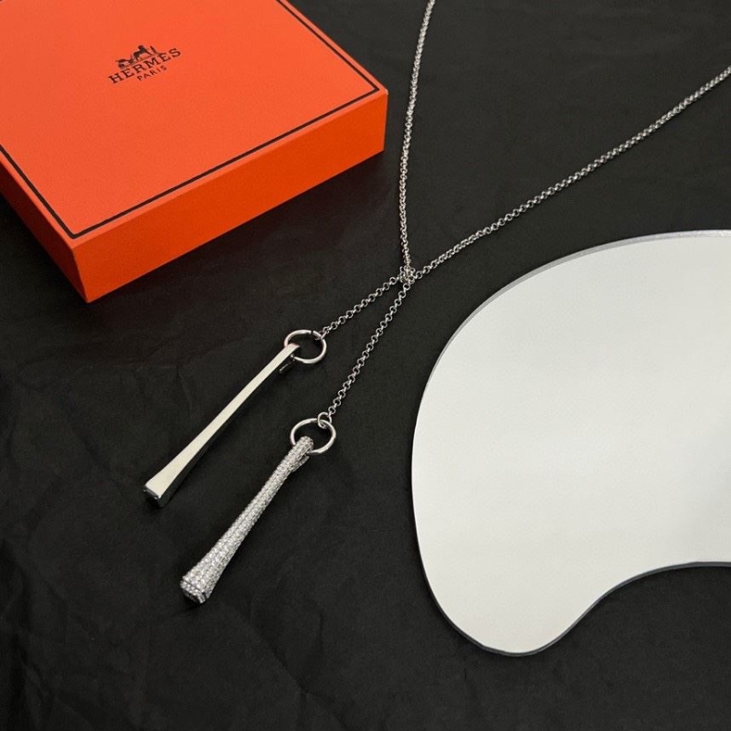 H**mes necklaces